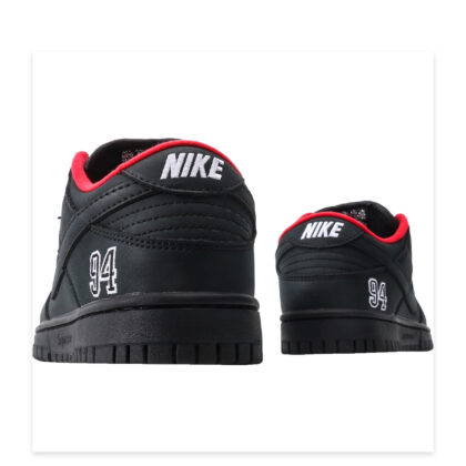 Nike Dunk SB Low Q8487-001